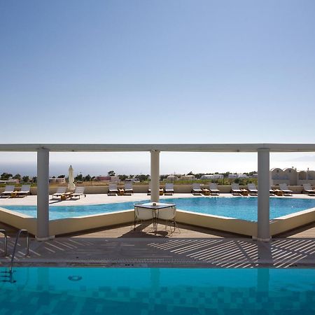 The Majestic Hotel Фира Екстериор снимка