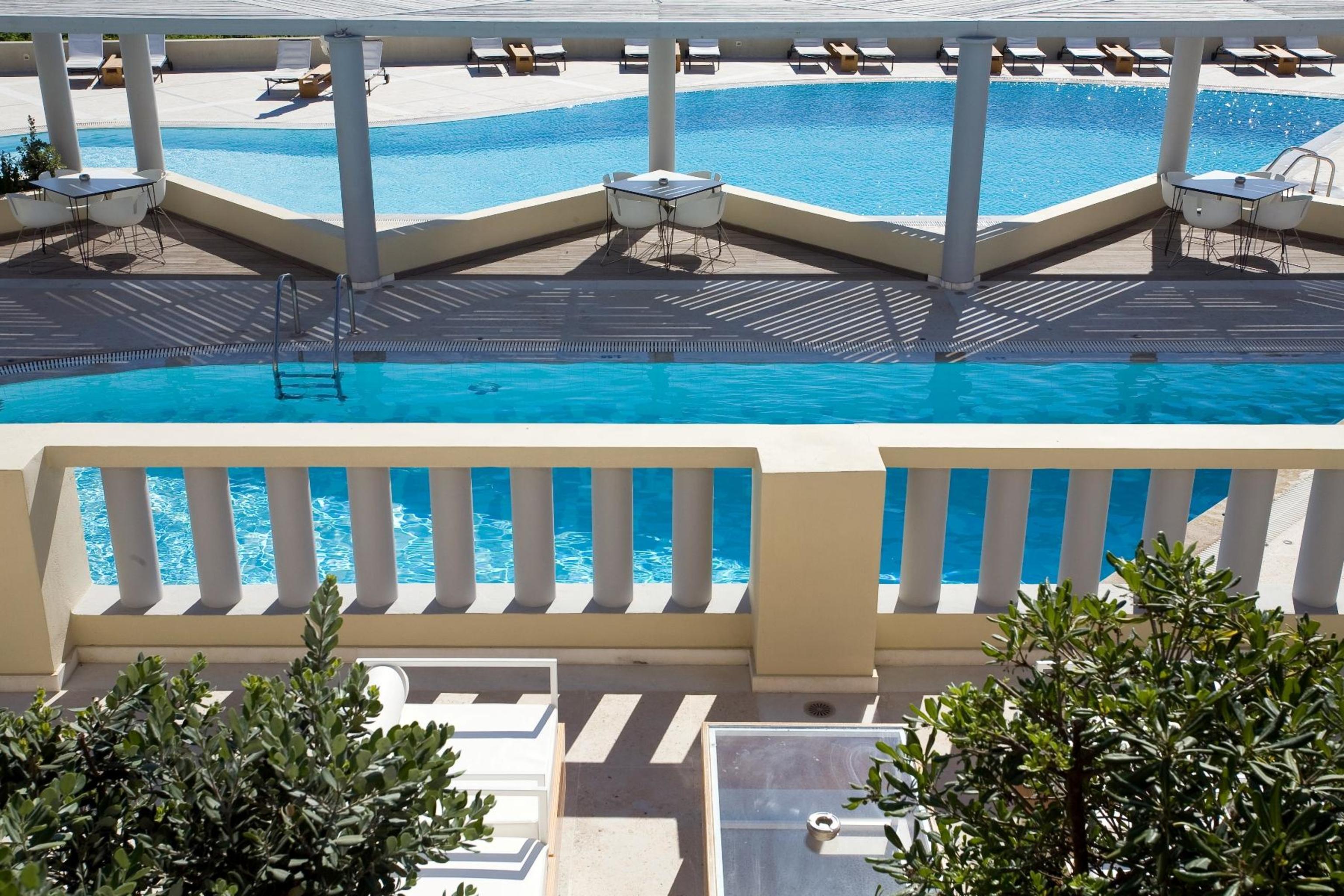 The Majestic Hotel Фира Екстериор снимка
